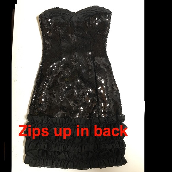 Prom or Homecoming Dress - Picture 4 of 6